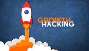 Um foguete decolando, ao lado de um escrito "Growth Hacking". O foguete simboliza o crescimento exponencial que uma empresa pode ter utilizando esse mindset.
